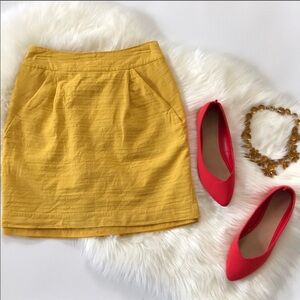 Forever 21 Beautiful Mustard Skirt w/ Pockets